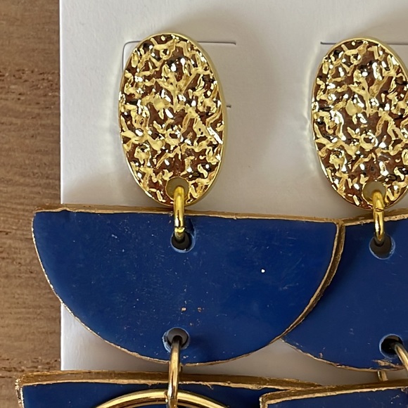 ๐๐ NEW Elise Blue Gold Dangle Earrings Game Day Gifts - Picture 5 of 5